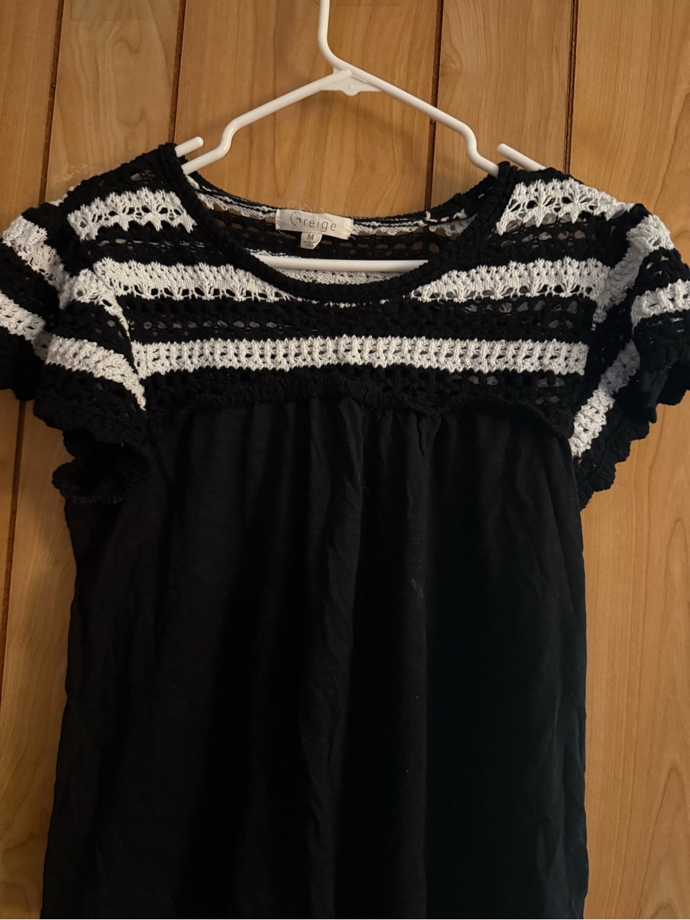 Black Top with White Crochet Yoke - Geige (M)